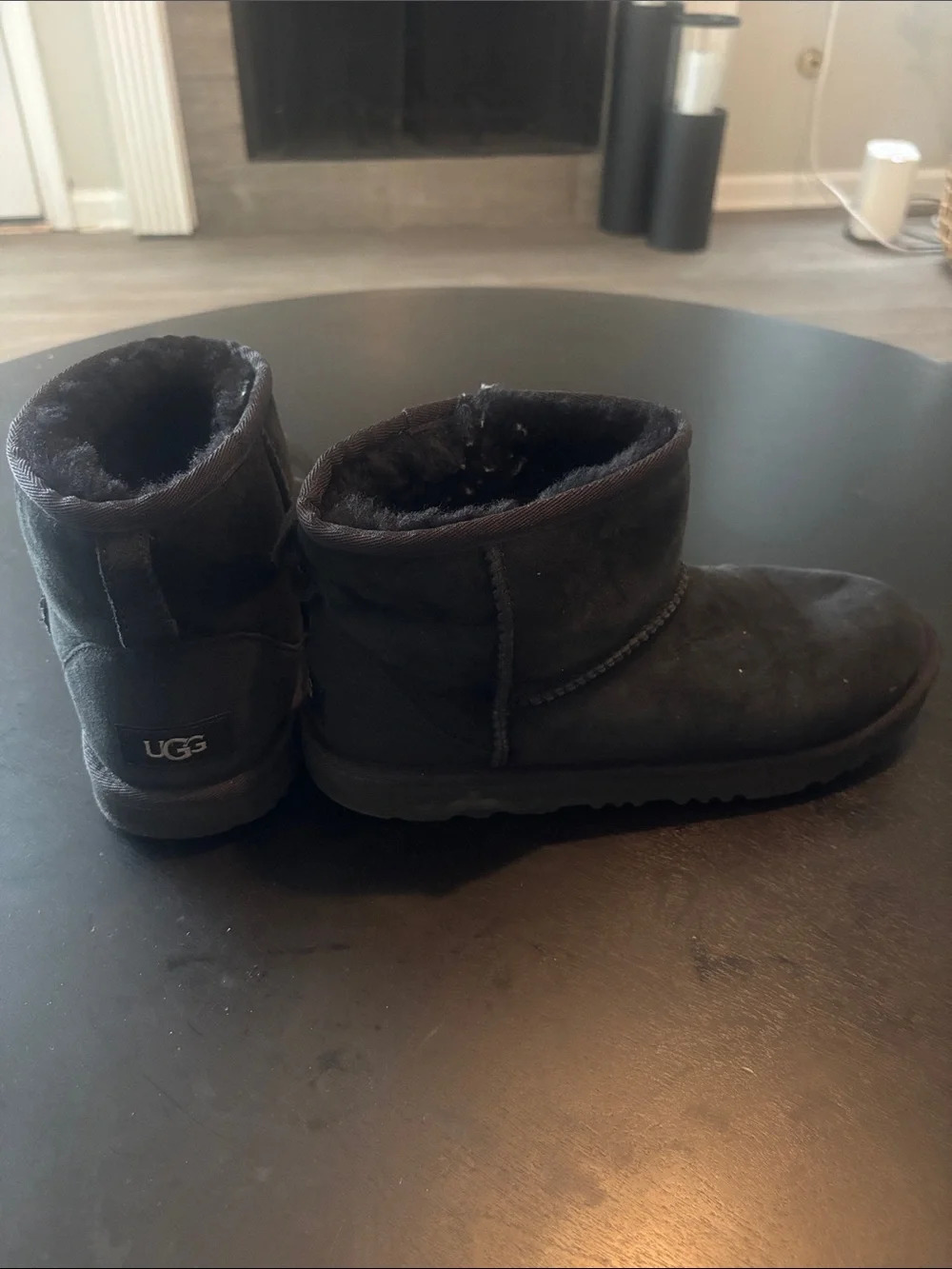 UGG Women Black Short Classic Fur-Lined Boots